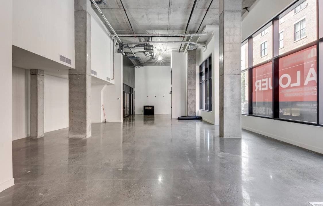 Industrial epoxy floor coating in a commercial facility